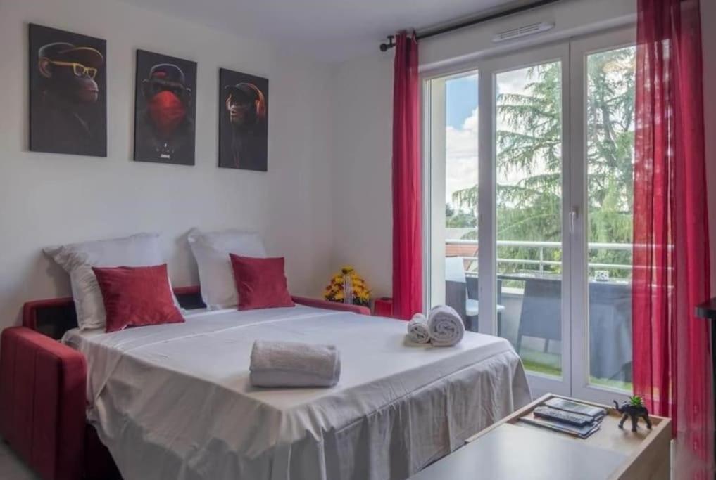 Le Square Des Sapins Apartment Orleans Ngoại thất bức ảnh